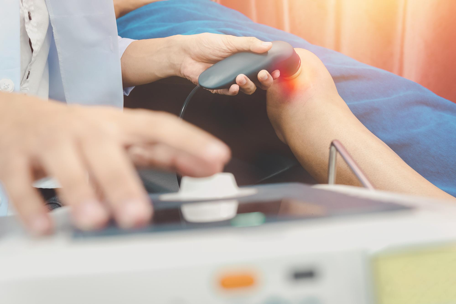 Read more about the article How Does a Venous Reflux Test Help Diagnose Varicose Veins and Leg Swelling?